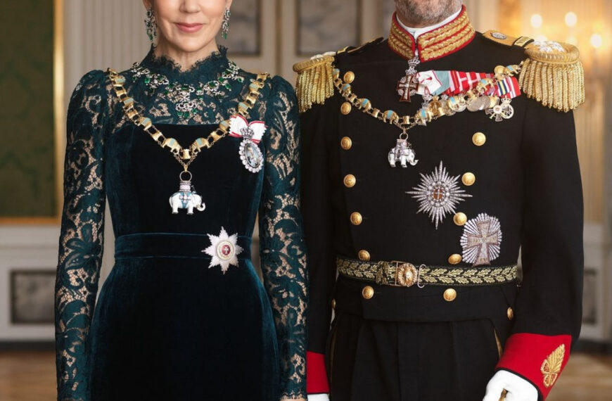 Король та королева Данії презентували перший офіційний портрет: що варто знати про їхні образи