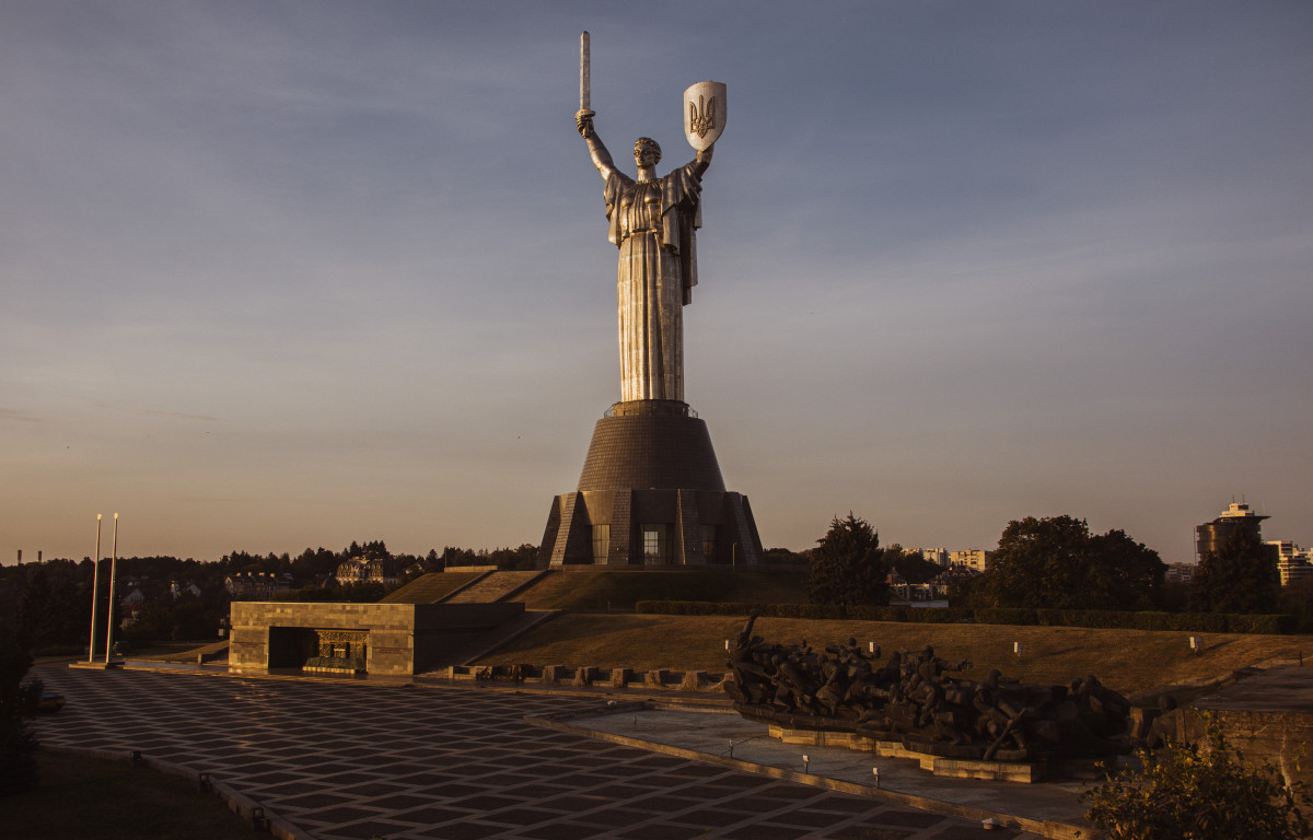 Нова історія. Інтерв’ю з Юрієм Савчуком — гендиректором Національного музею історії України у Другій світовій війні4