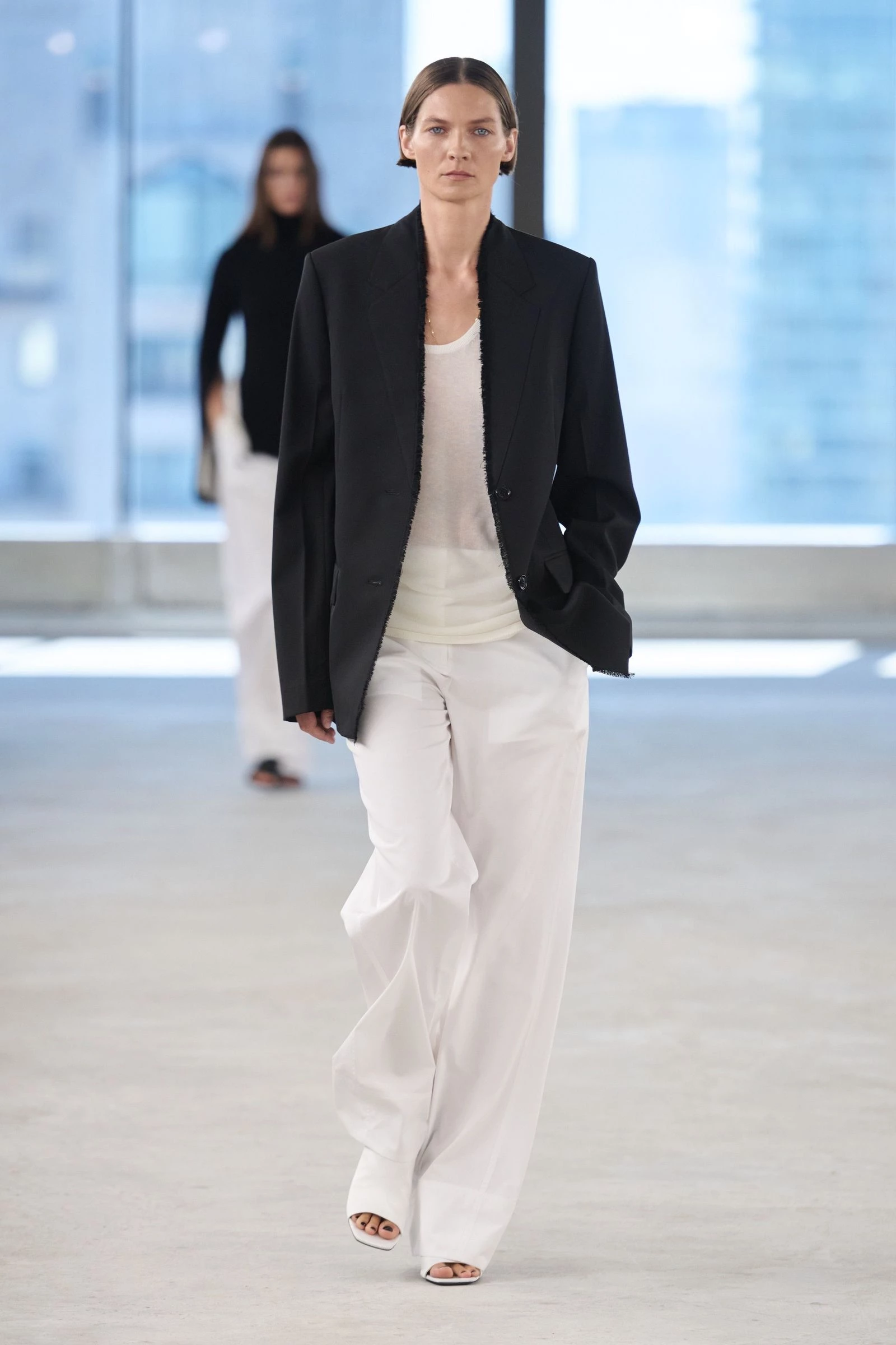 Toteme весна-літо 202510