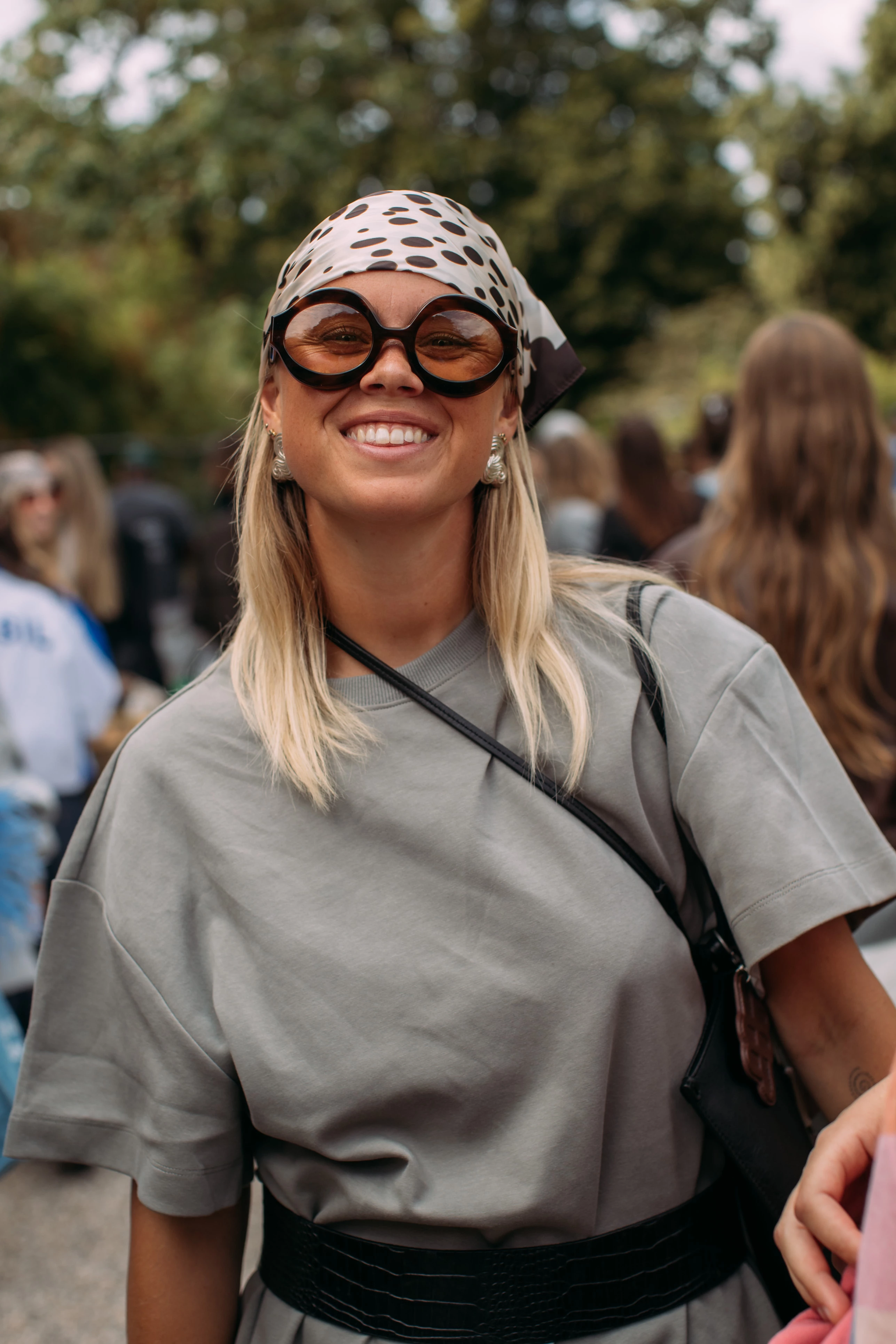 Streetstyle: як прикрасити волосся у стилі скандинавських модниць13