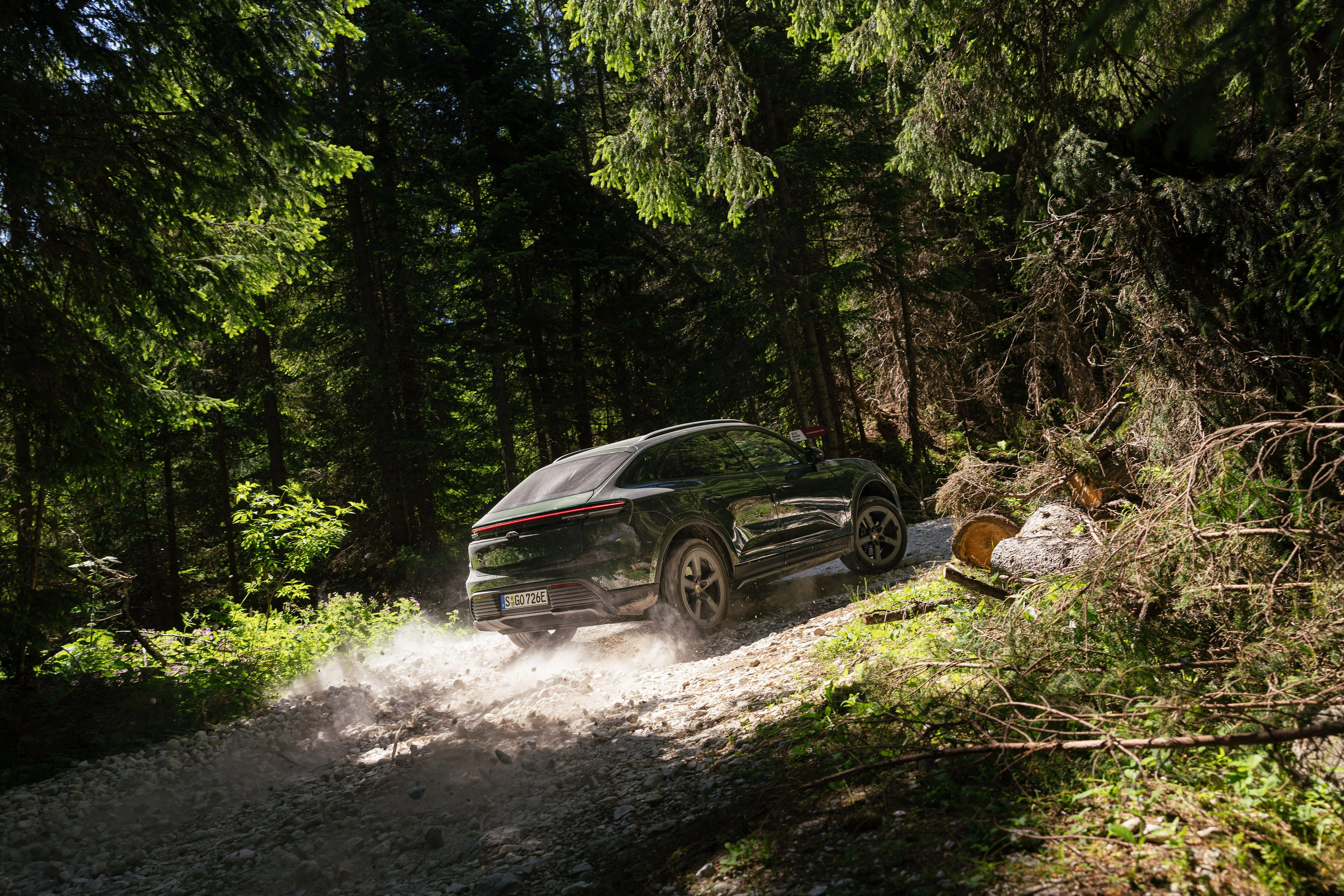 Майбутнє вже тут: що потрібно знати про новий Porsche Macan9