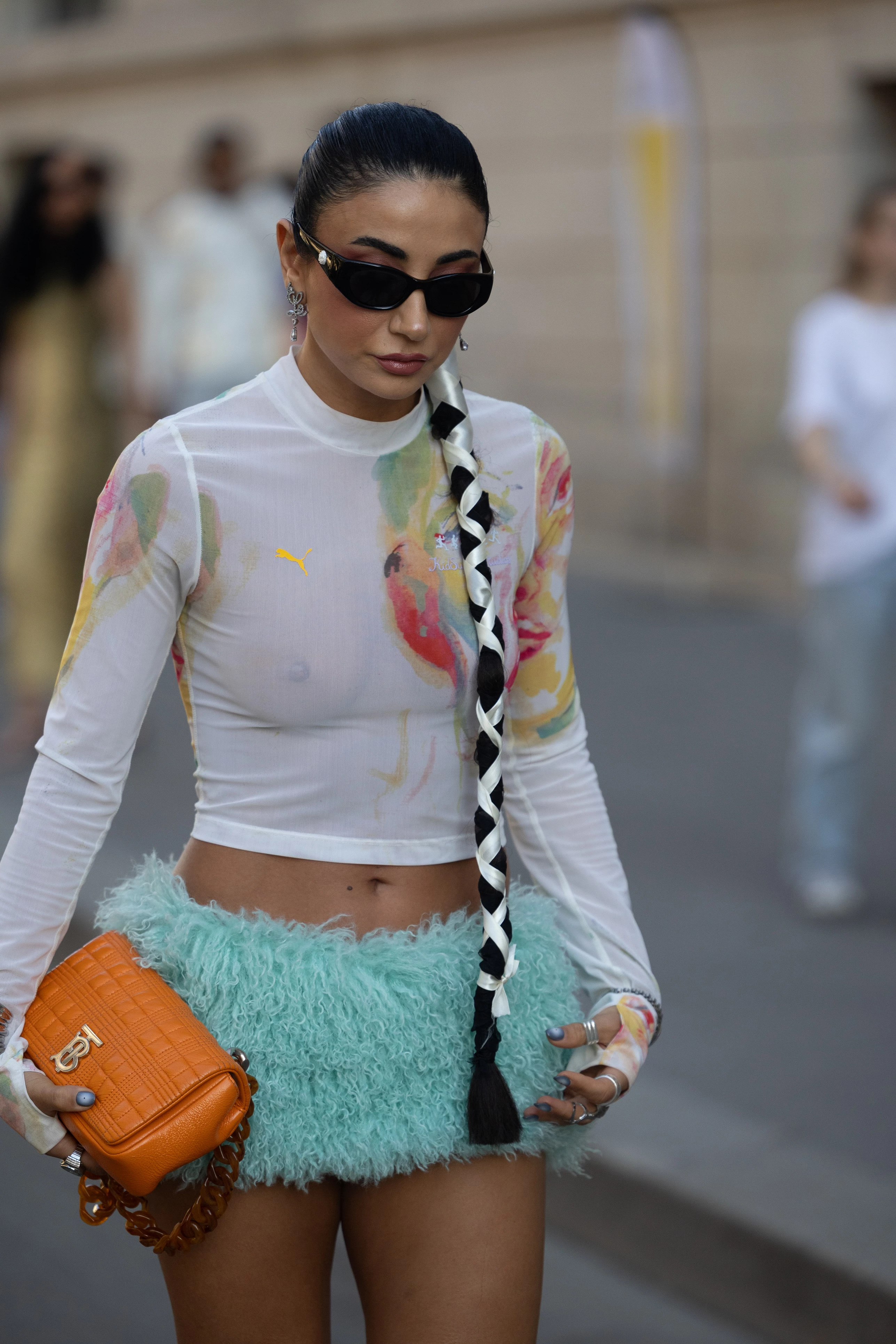 Streetstyle: мініспідниця – наймодніша річ цього серпня12