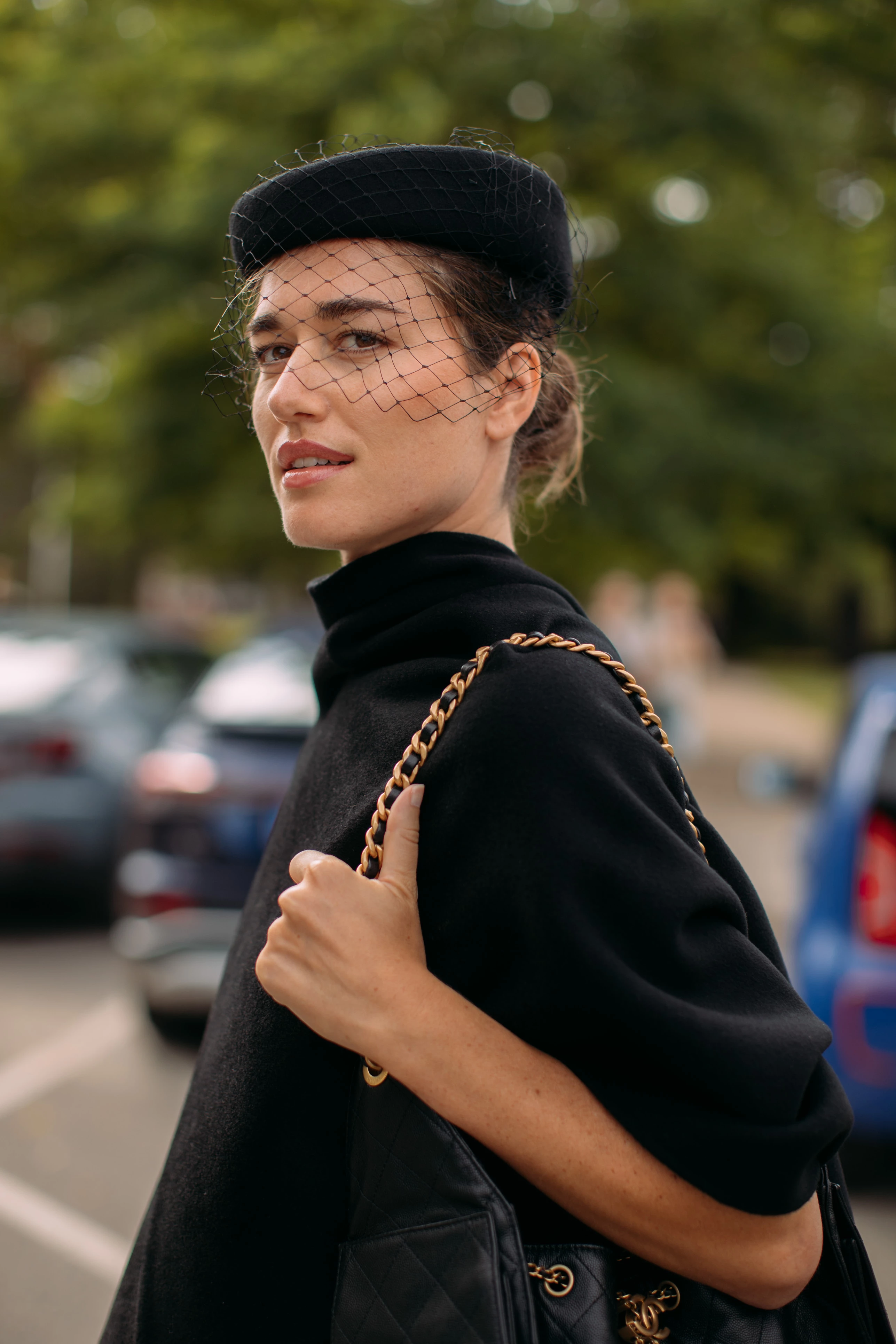 Streetstyle: як прикрасити волосся у стилі скандинавських модниць17