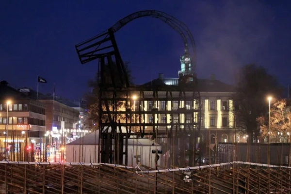 ШВЕЦІЯ-ТРАДИЦІЯ-РІЗДВЯНА-КОЗА