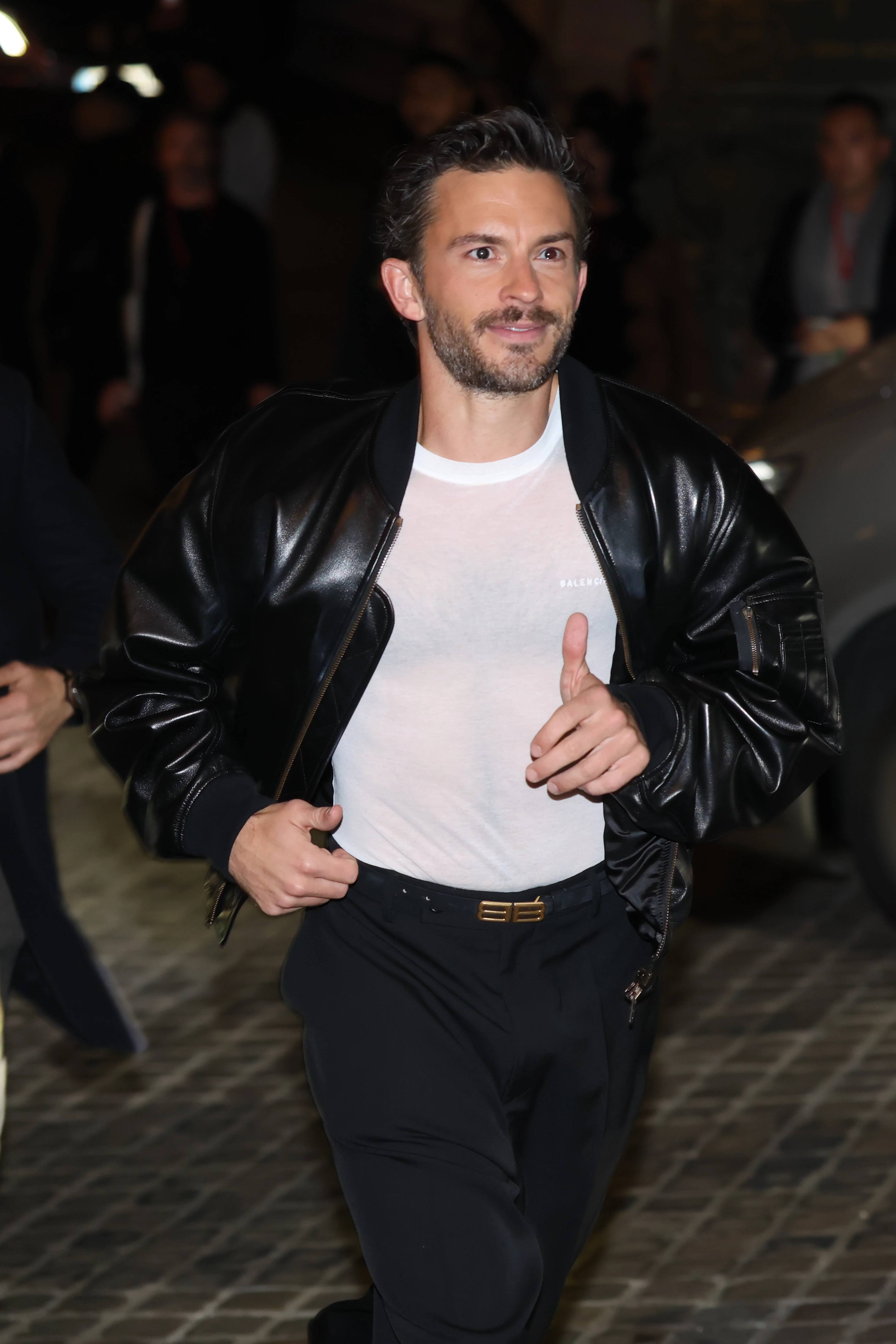 Тілесна культура: Чоловічий гардероб тяжіє до приталених силуетів
4