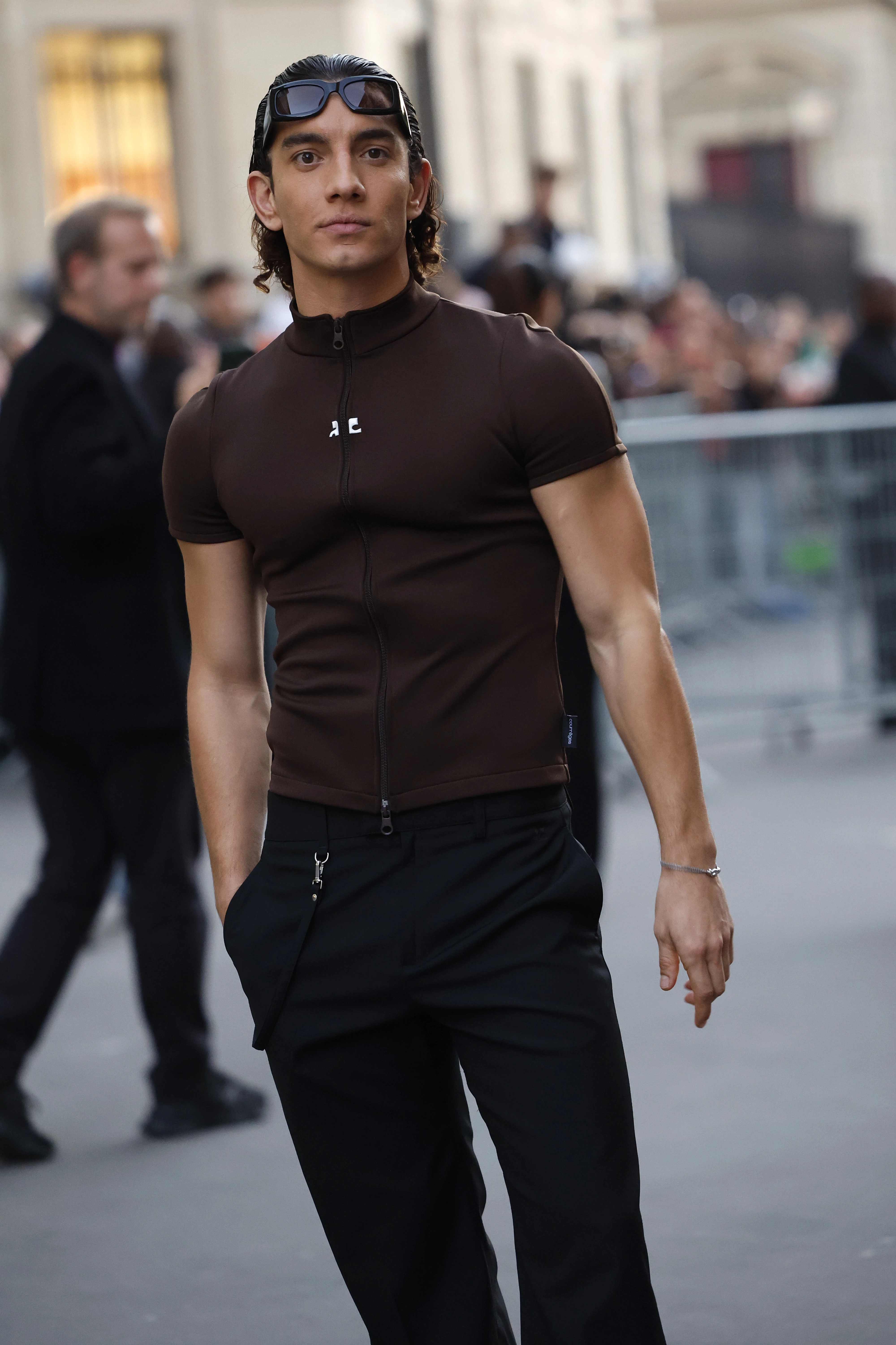 Тілесна культура: Чоловічий гардероб тяжіє до приталених силуетів
9