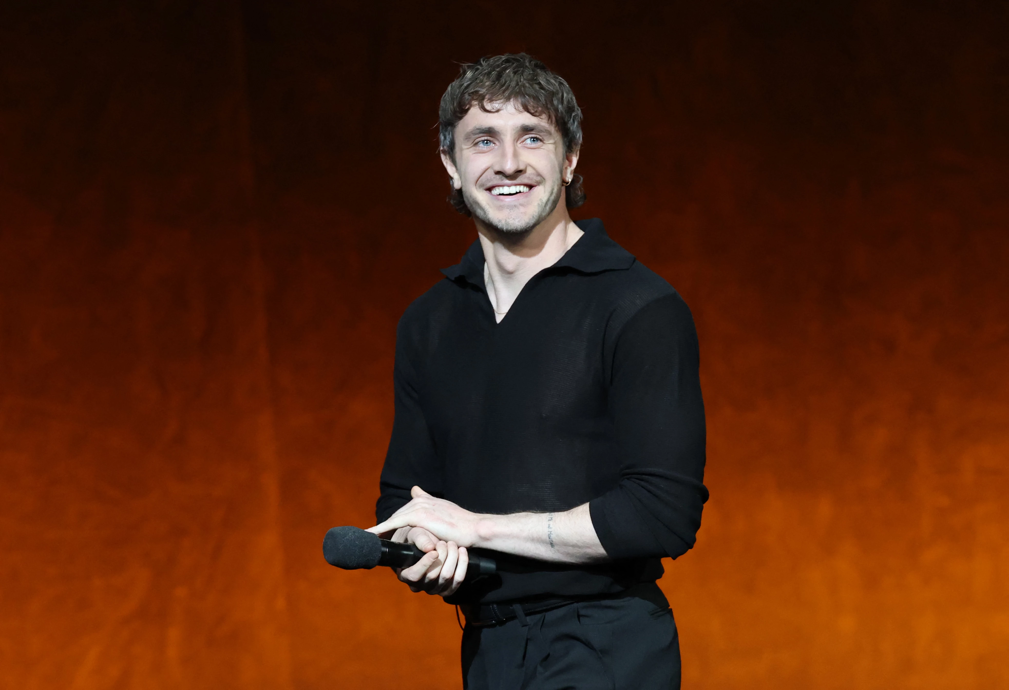 Пол Мескаль8