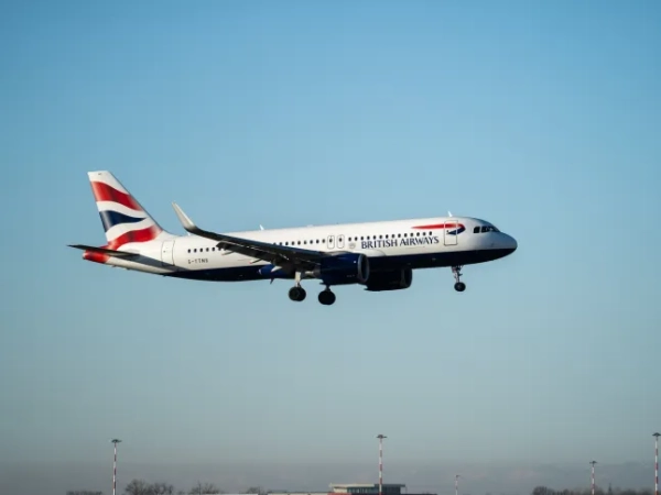 Airbus A320 авіакомпанії British Airways приземлився в міжнародному аеропорту Мілан Мальпенса.