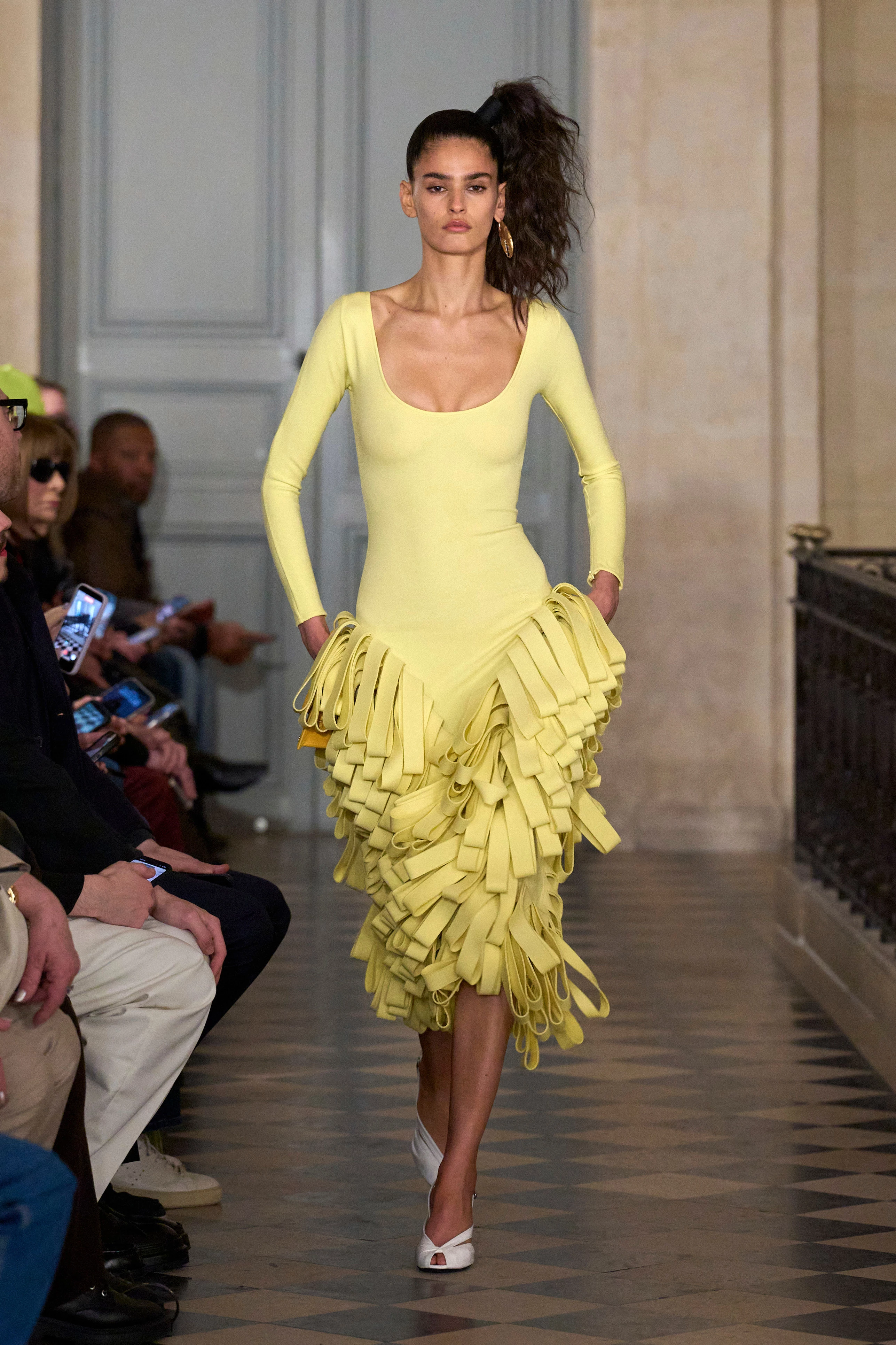 Le Palmier: іронія, спадок та Пікассо в новій збірці Jacquemus
4