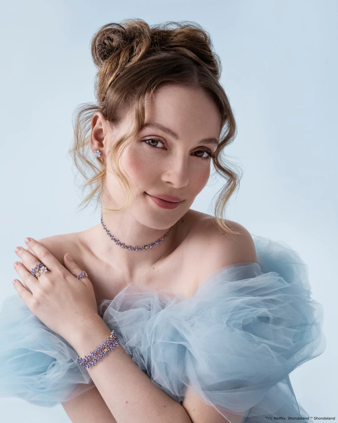 Pandora випускає обмежену серію коштовностей, навіяну телешоу "Бріджертони"
4