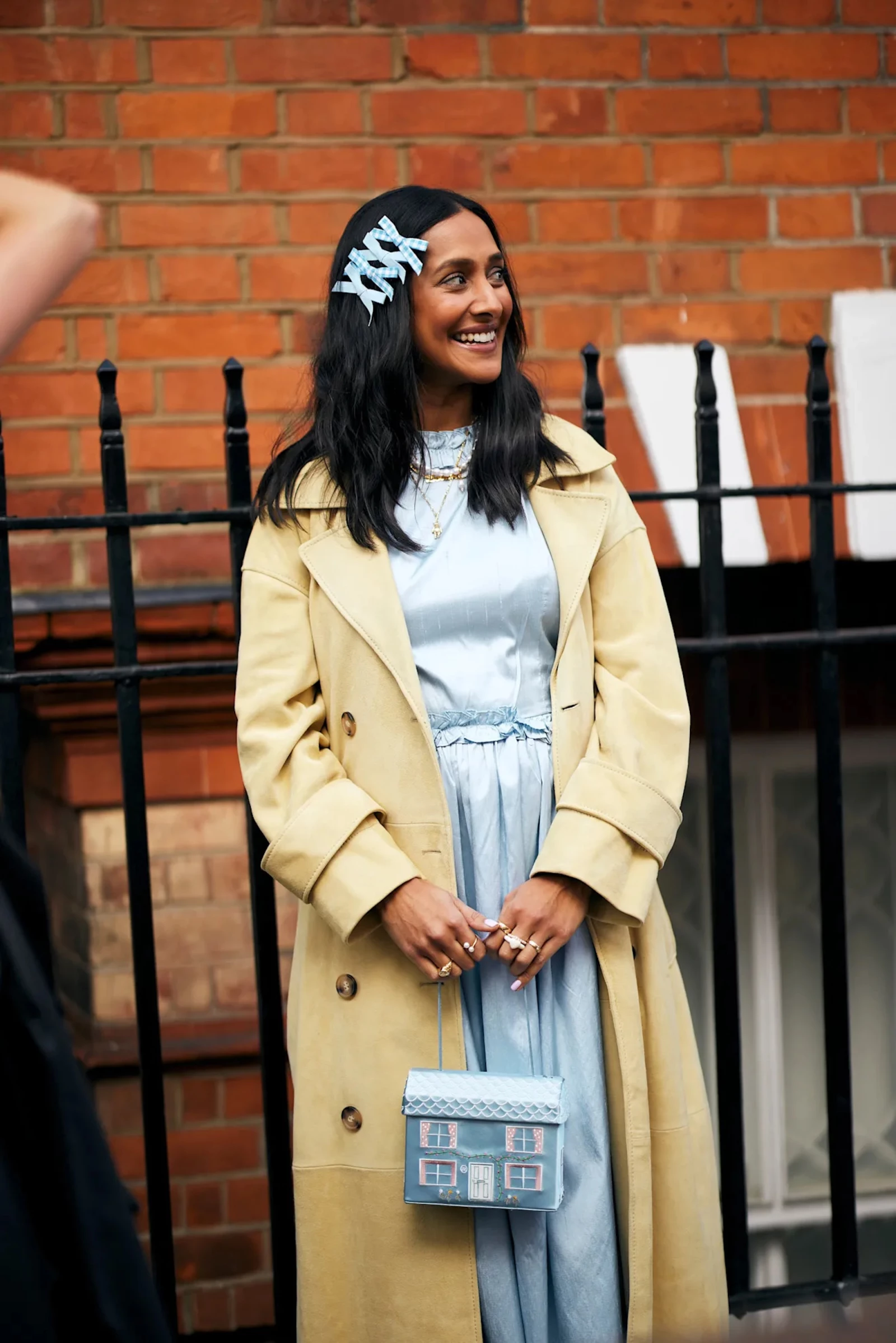 Крижаний аквамарин: топовий відтінок 2026, що додасть елегантності кожному стилю
4