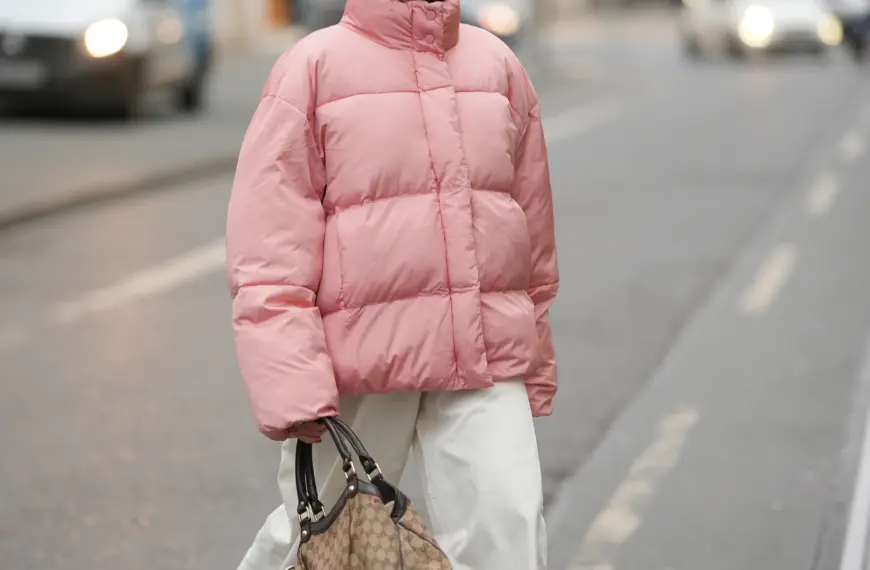 Мюлі та клоги: дивовижно вдалий вибір взуття для зими (якщо сніговий покрив не надто глибокий).