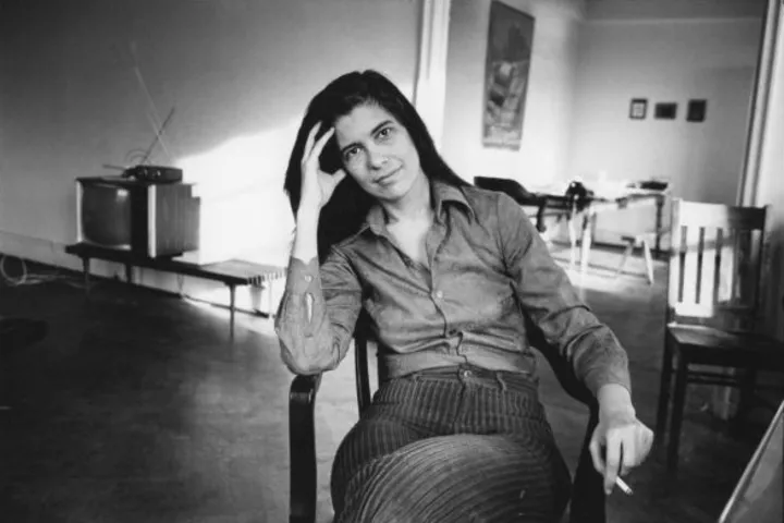 Особлива Сьюзен Зонтаґ: погляд на авторку