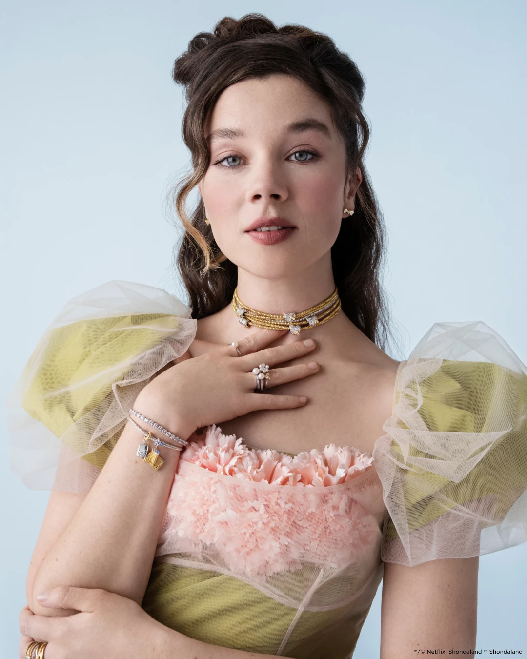 Pandora випускає обмежену серію коштовностей, навіяну телешоу "Бріджертони"
0