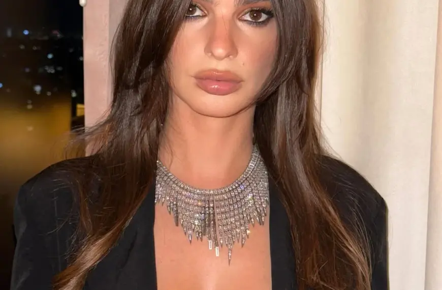 Коричневий Олівець: Трендовий Макіяж з Одним Продуктом