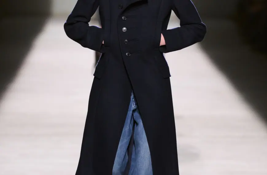 Недосконале змужніння: свіжа чоловіча лінія Dries Van Noten сезон осінь-зима 2026/2027