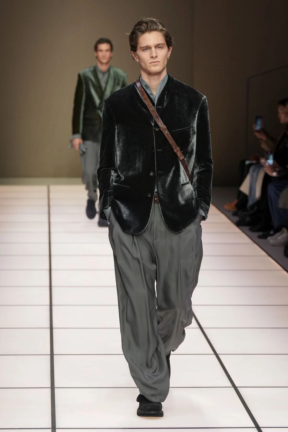 Джорджіо Армані слідом за Армані: свіжий погляд на чоловічу класику в колекції осінь-зима 2026/2027
1