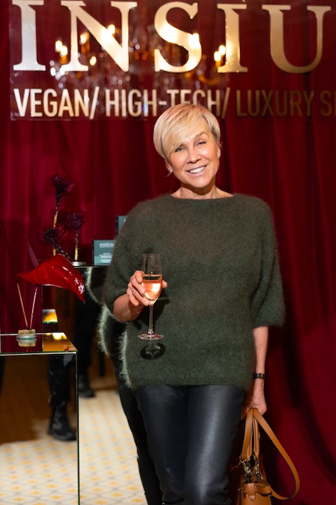 Київ зустрів INSÌUM, італійську марку нейрокосметики.
11