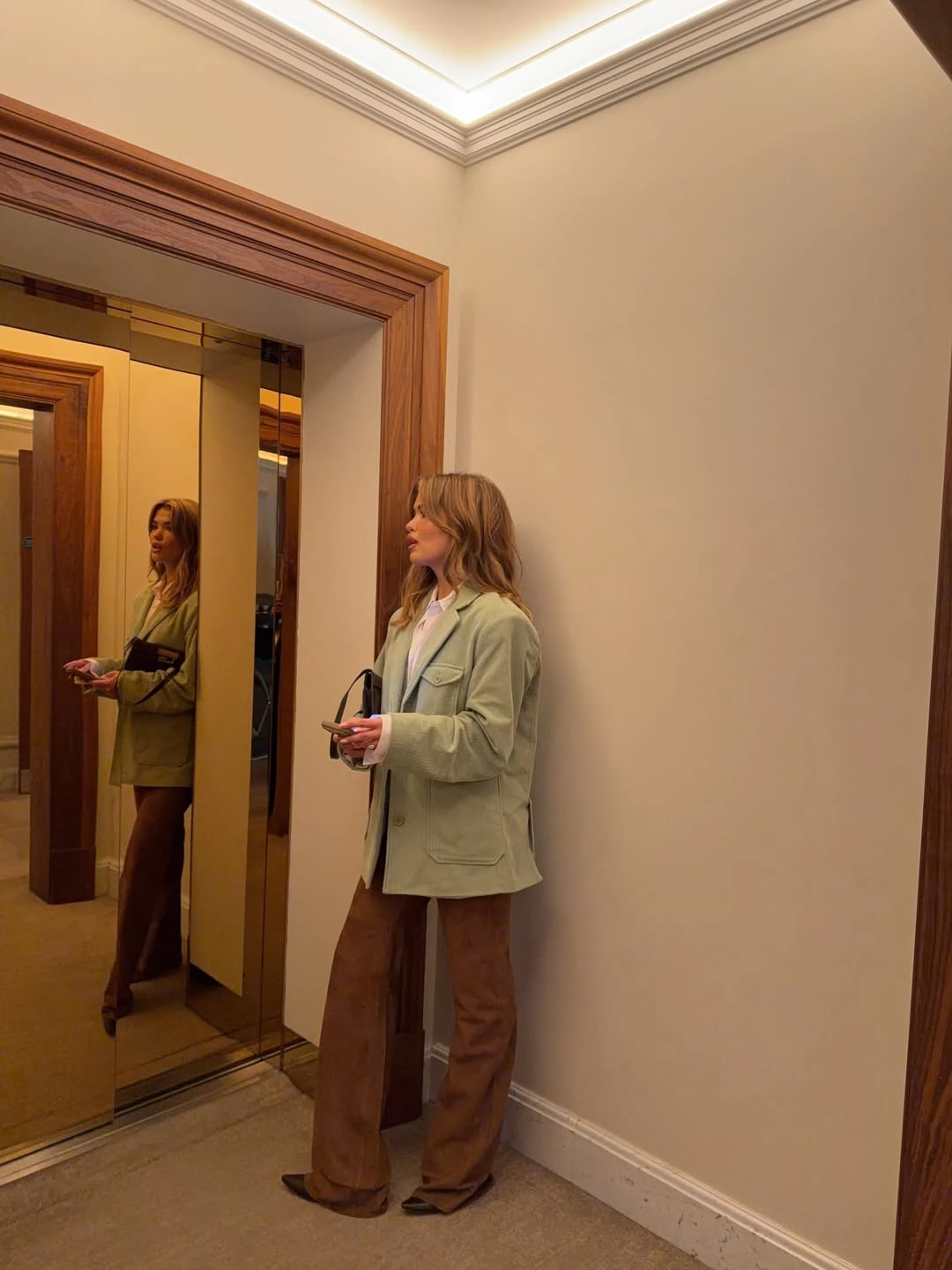 Instagram @matildadjerf.3