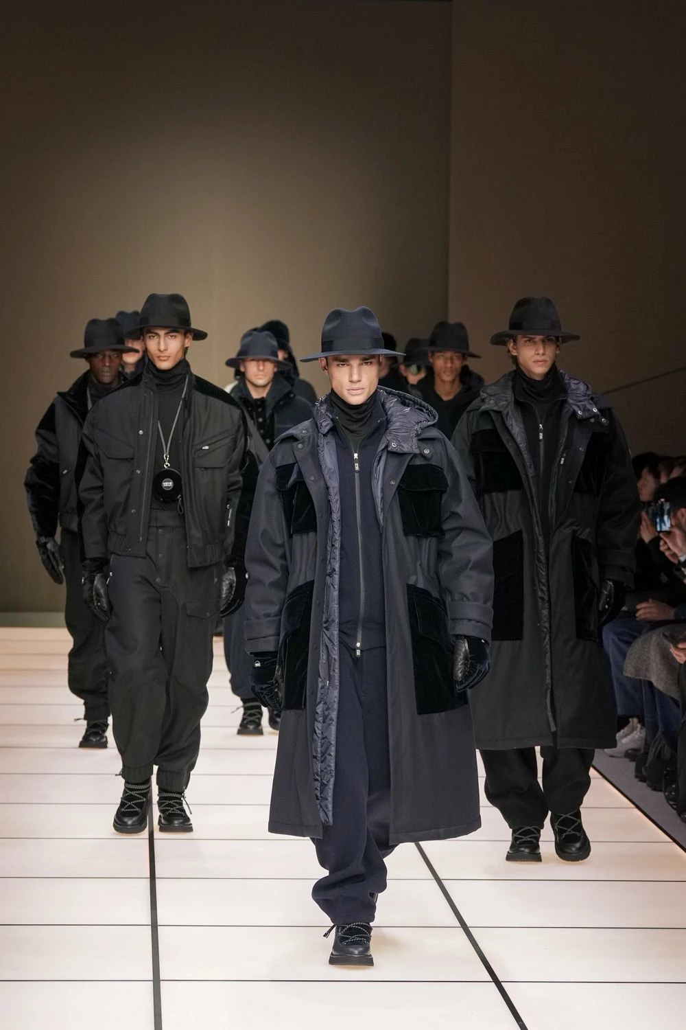 Джорджіо Армані слідом за Армані: свіжий погляд на чоловічу класику в колекції осінь-зима 2026/2027
9