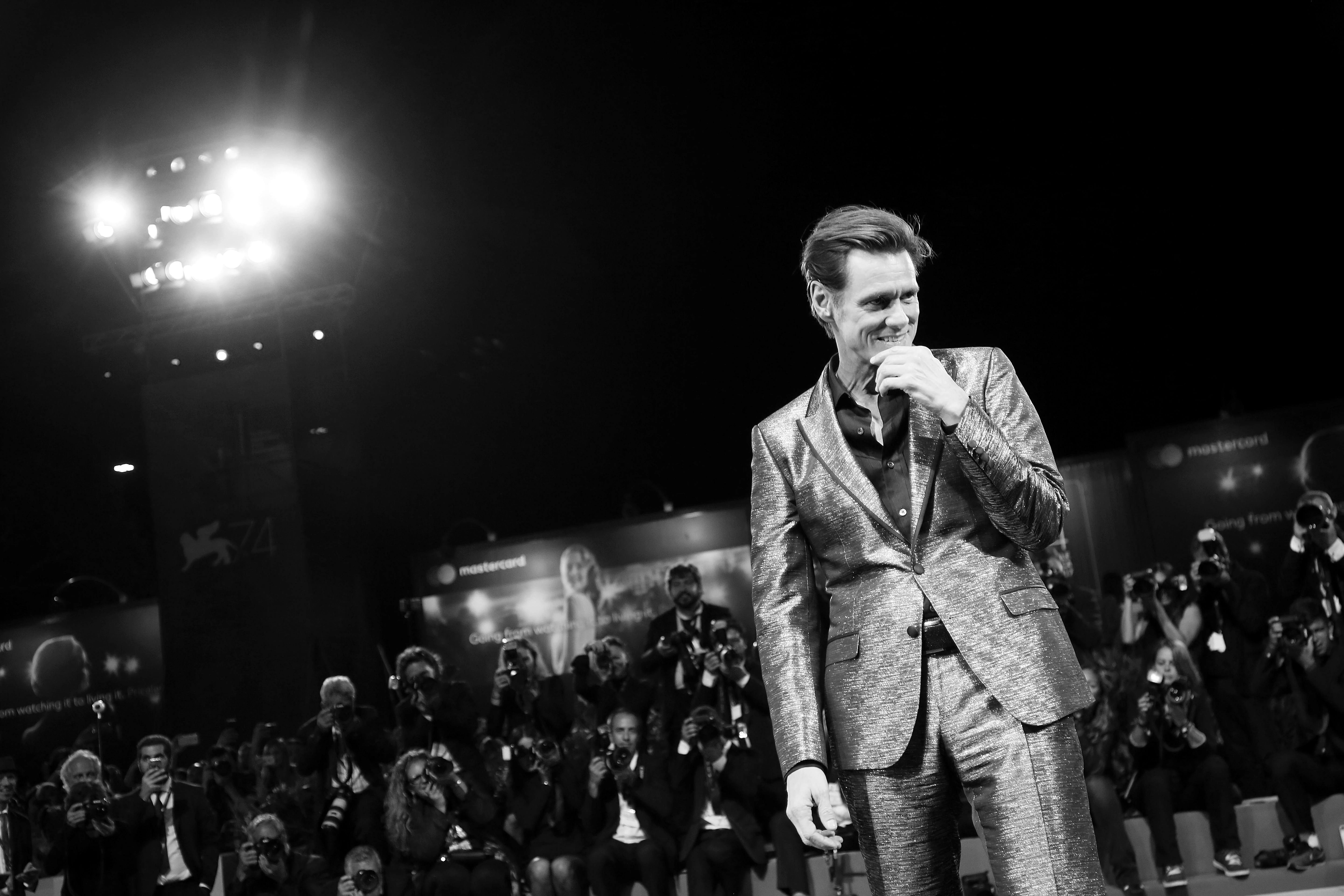 11 влучних висловлювань Джима Керрі про життя, віру та любов.
1