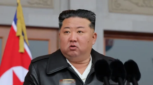 Лідер Північної Кореї Кім Чен Ин виголошує промову під час мітингу з нагоди 80-ї річниці заснування Соціалістичної патріотичної ліги молоді на стадіоні імені Кім Ір Сена в Пхеньяні, Північна Корея, 16 січня 2026 року. Фото опубліковане офіційним Центральним інформаційним агентством Кореї Північної Кореї. ЦТАК через REUTERS. УВАГА РЕДАКТОРІВ - ЦЕ ЗОБРАЖЕННЯ НАДАНО ТРЕТІЄЮ СТОРОНОЮ. REUTERS НЕ МОЖЕ НЕЗАЛЕЖНО ПЕРЕВІРИТИ ЦЕ ЗОБРАЖЕННЯ. ПРОДАЖ ТРЕТІМ СТОРОНАМ НЕ ЗДІЙСНЮЄТЬСЯ. ПІВДЕННА КОРЕЯ ВИХОДИТЬ. КОМЕРЦІЙНІ АБО РЕДАКЦІЙНІ МАТЕРІАЛИ У ПІВДЕННІЙ КОРЕЇ НЕ ПРОДАЮТЬСЯ.