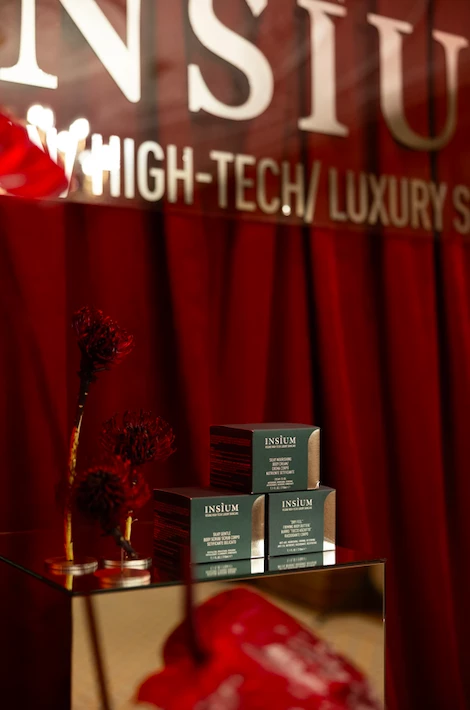 Київ зустрів INSÌUM, італійську марку нейрокосметики.
8