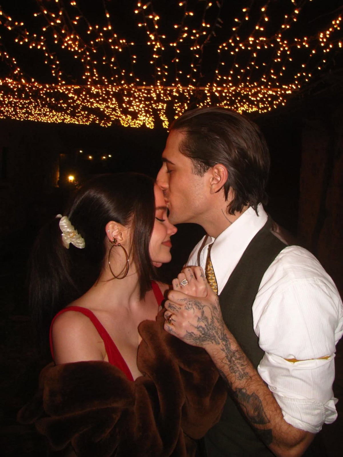 Заява Дав Кемерон: один перстень заполонить весілля у 2026.
3