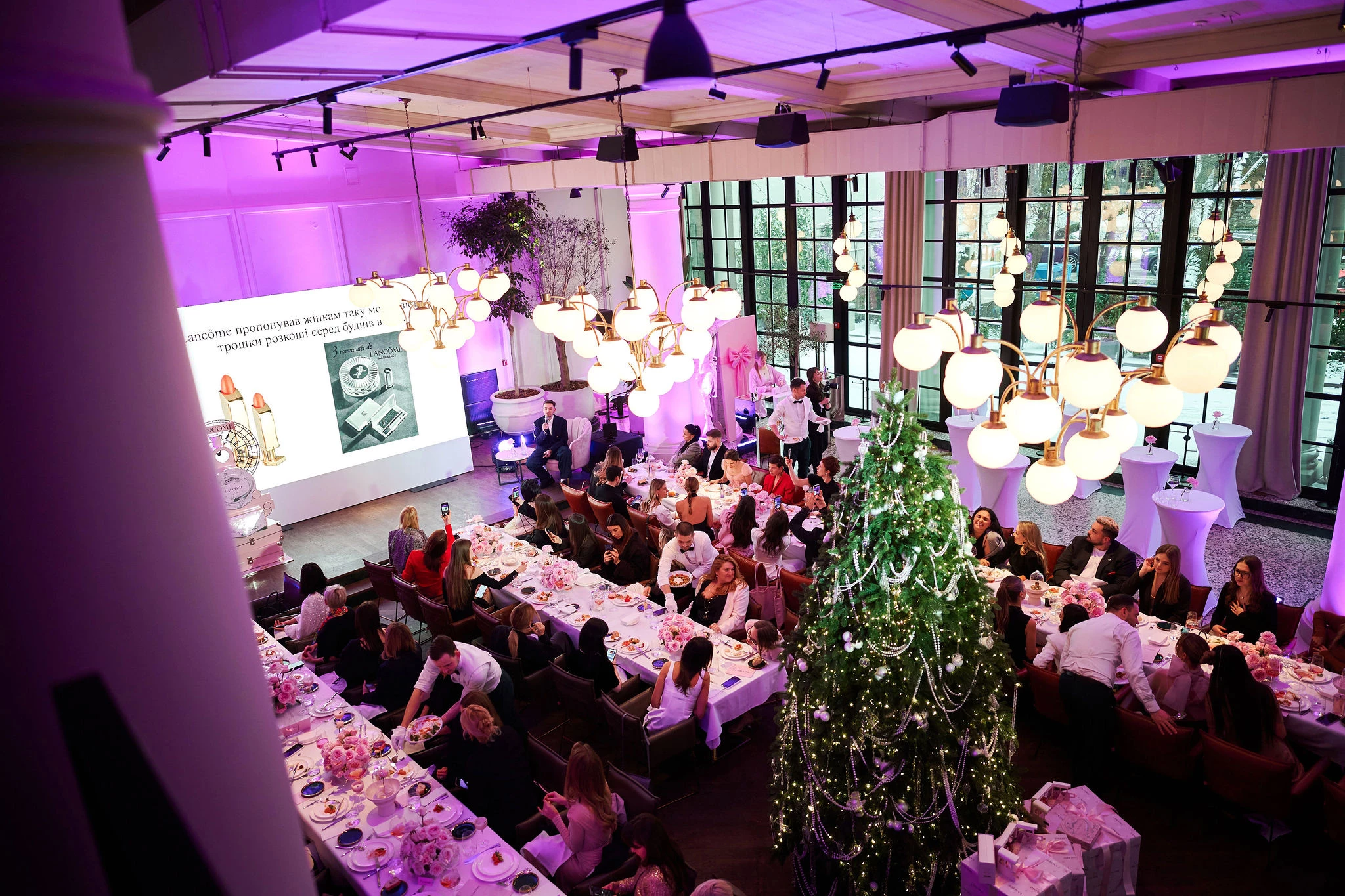 90 років – майже вік: французький бренд Lancôme відсвяткував річницю в Києві.
18