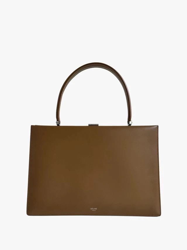 Знакові ретро-сумки: прогнозоване повернення у 2026
9