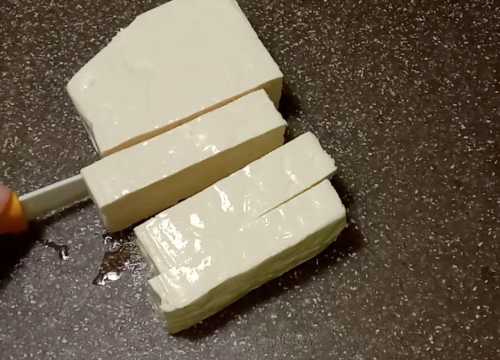 Тофу чи звичайний сир: що вигідніше купити? Порівнюємо…