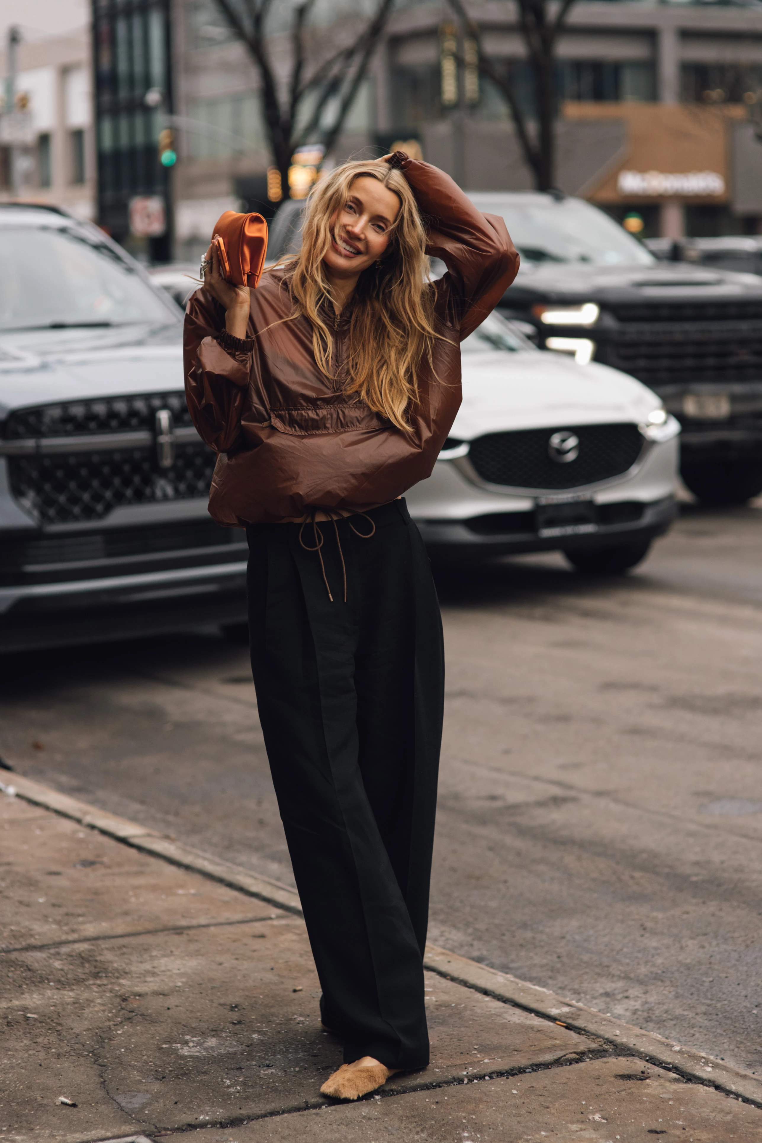 Вуличний стиль: найстильніші дівчата Нью-Йорка
20