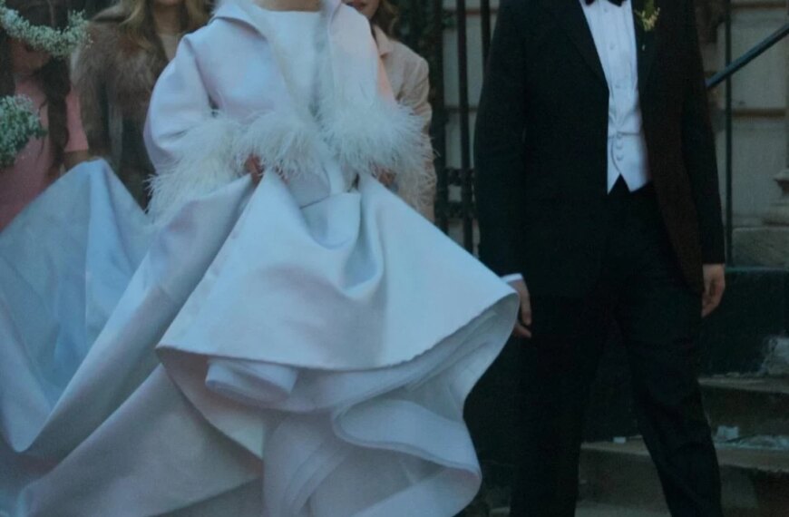 Мая Гоук, нащадок Уми Турман та Ітана Гоука, одружилася.