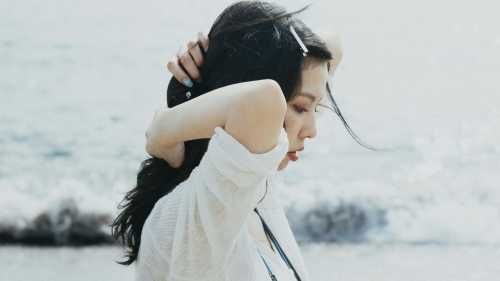 Секрет сяючого волосся: японський метод миття голови, інструкція.