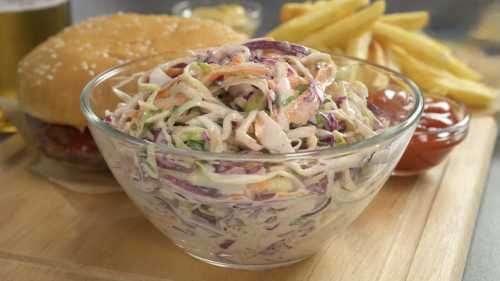 Заправка вирішує все: готую швидкий капустяний салат зі звичайної капусти.