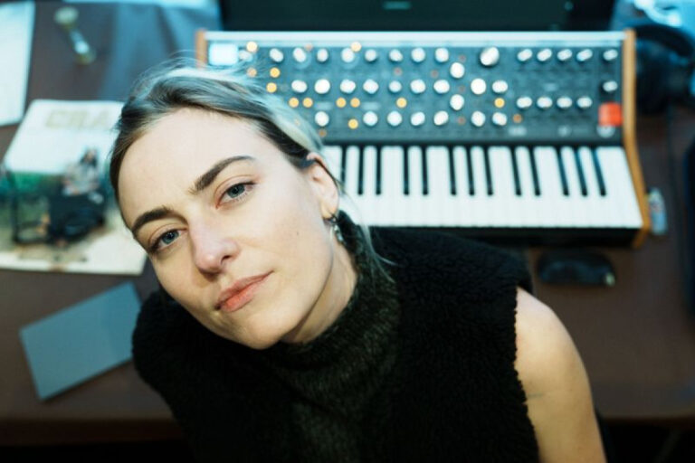 Sophie Kuebler: Boosting Women's Voices Through Podcasts 4
