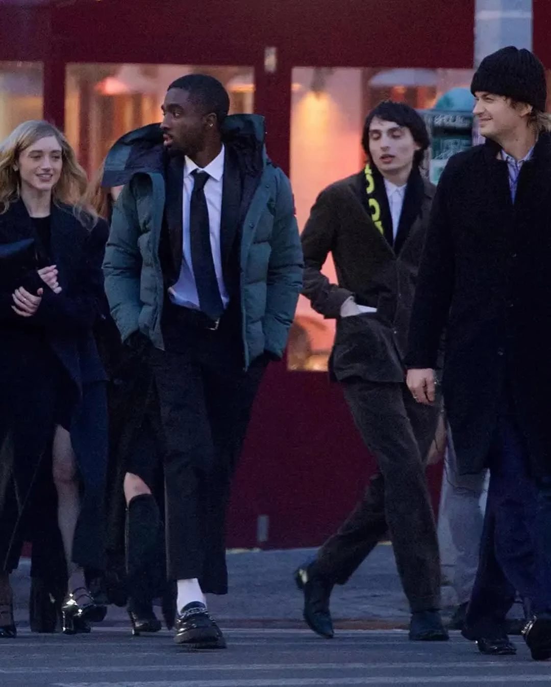 Мая Гоук, нащадок Уми Турман та Ітана Гоука, одружилася.
3