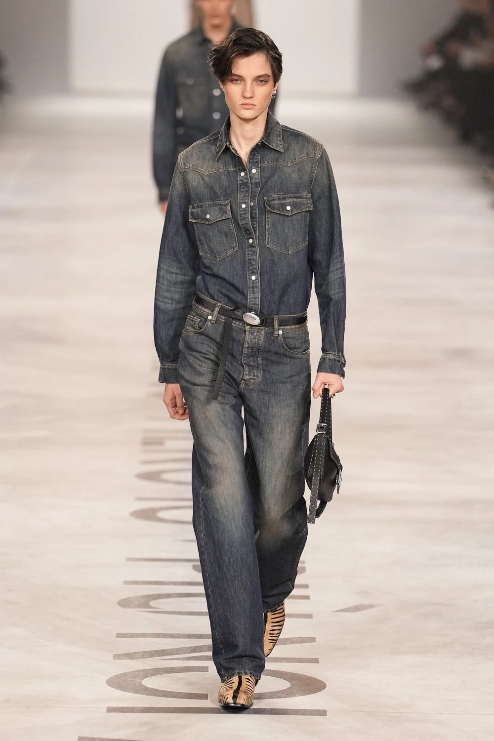 "Від "я" до "ми": перша колекція Марії Грації К'юрі в Fendi"
9