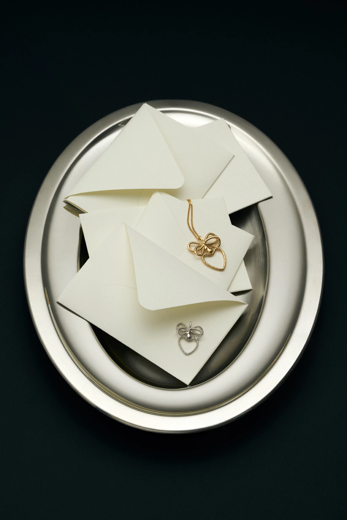 10 коштовних презентів на День закоханих