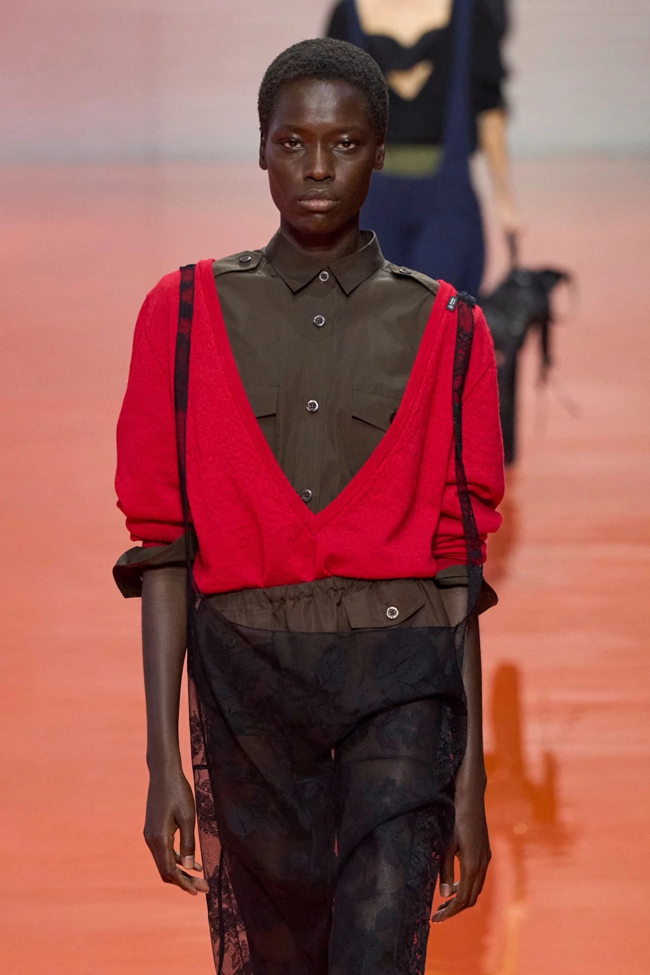 7 актуальних трикотажних виробів для перемінливої весняної погоди