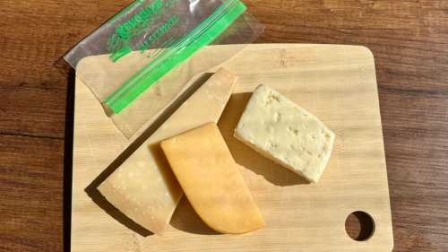 Сир надовго: секрет свіжості від досвідчених господинь.