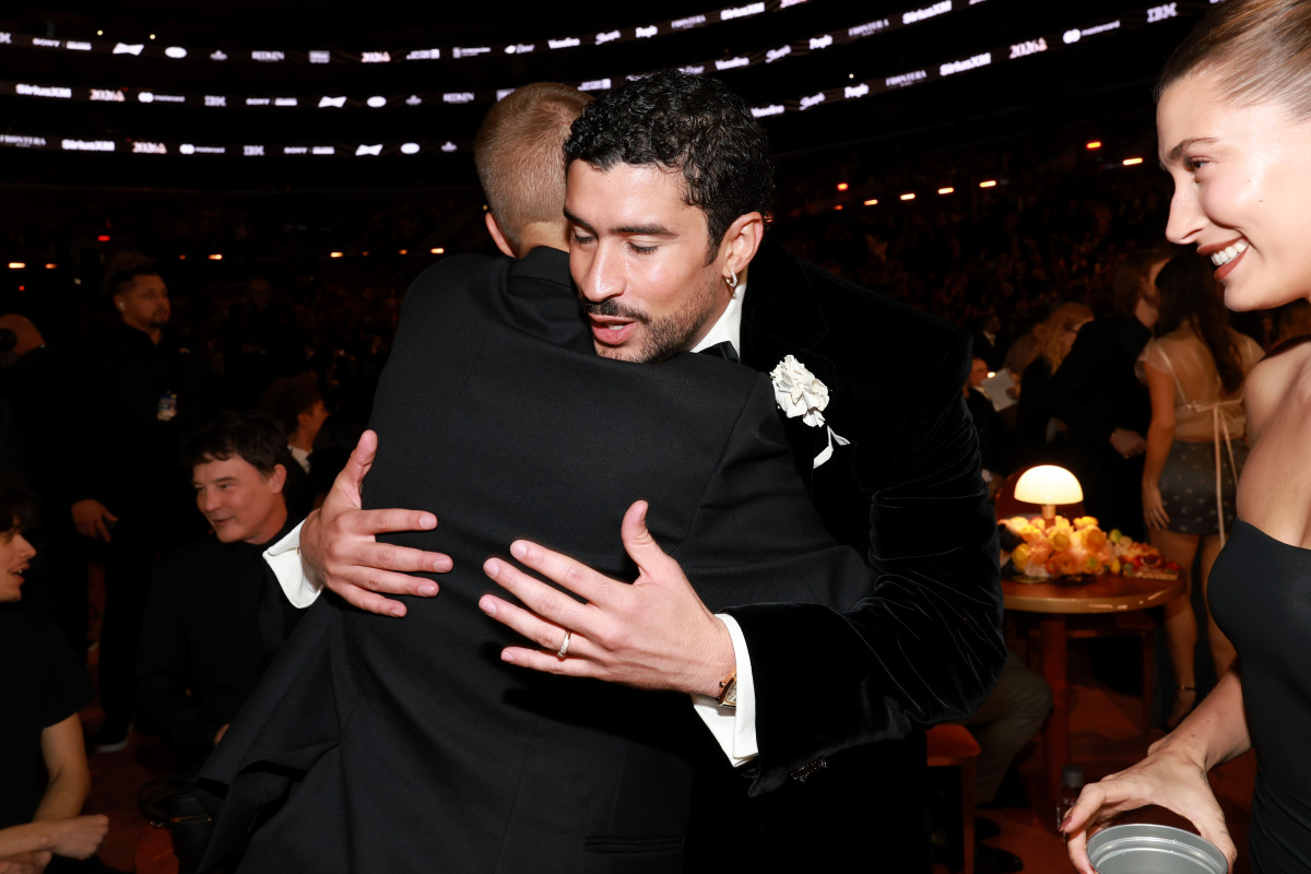 Під прикриттям "Ґреммі-2026": найбільш пам'ятні миті славетних зірок на нагородженні8