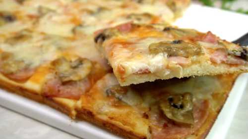 Швидка піца на рідкому тісті: мій вечірній рецепт, якщо геть замало часу.