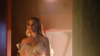 Залаштунки пошиття вбрання для фільму “Буремний перевал”