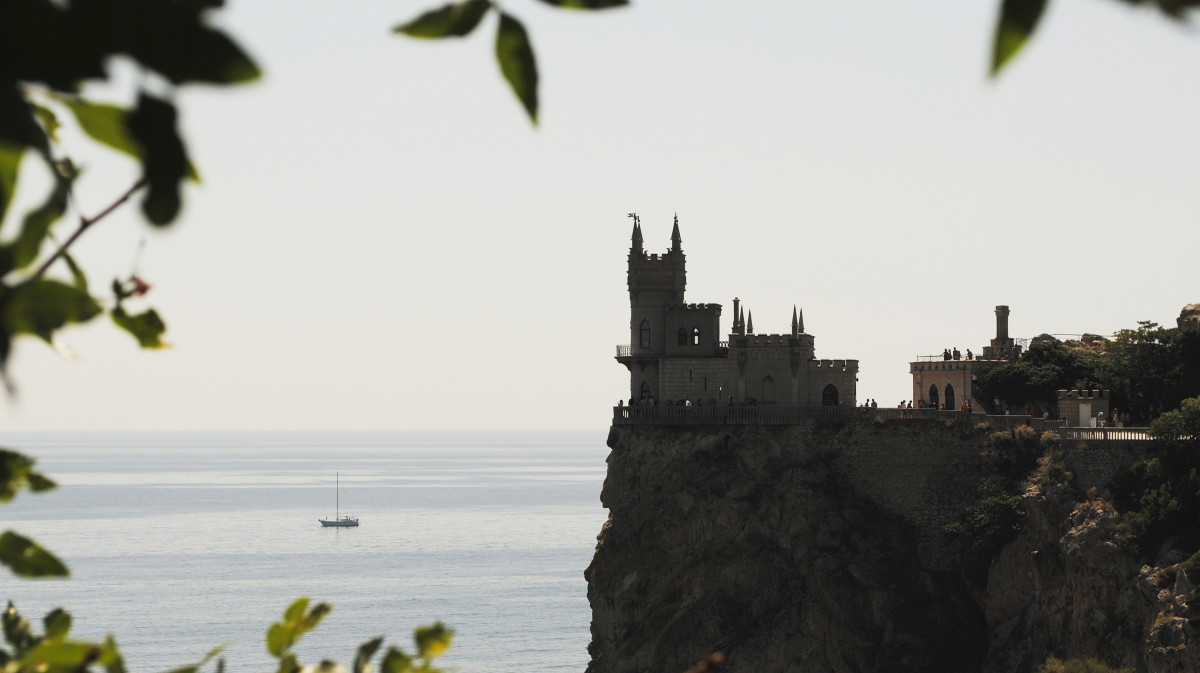 Крим: Голодомор 1944-го та захоплення ханства – важливі історичні відомості для українців.
6