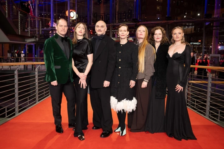 Берлінале 2026: "Роуз" із Сандрою Хюллер - захоплива драма про тягар жіночої незалежності
2