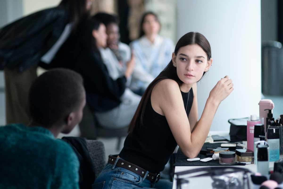 "Фінальний продукт разюче не збігається з первинним задумом": Юлія Ратнер про те, як знімали "Кутюр"
2