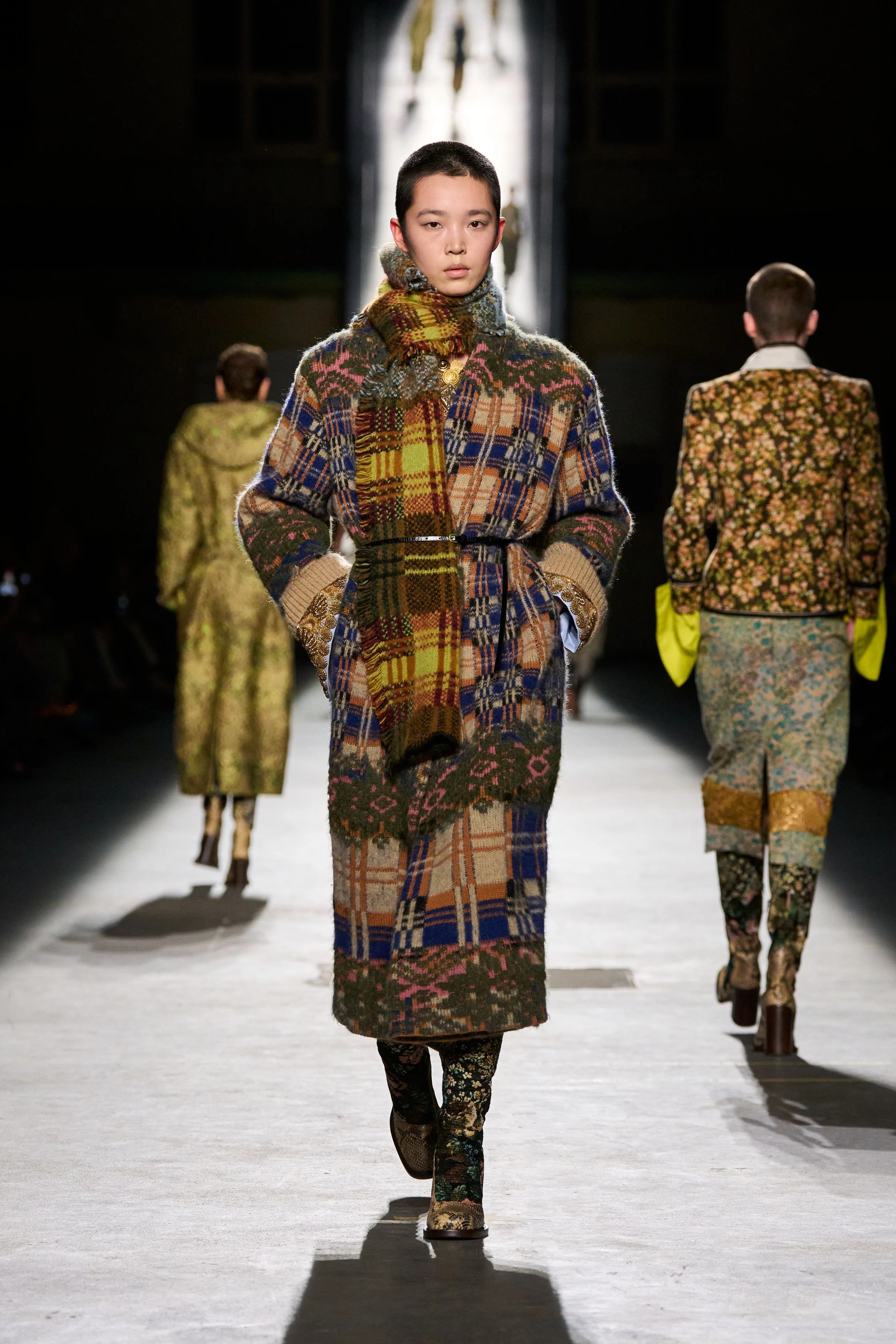 Туга за молодістю: огляд нової осінньо-зимової лінійки Dries Van Noten 2026/2027 22 Туга за молодістю: огляд нової осінньо-зимової лінійки Dries Van Noten 2026/2027
5