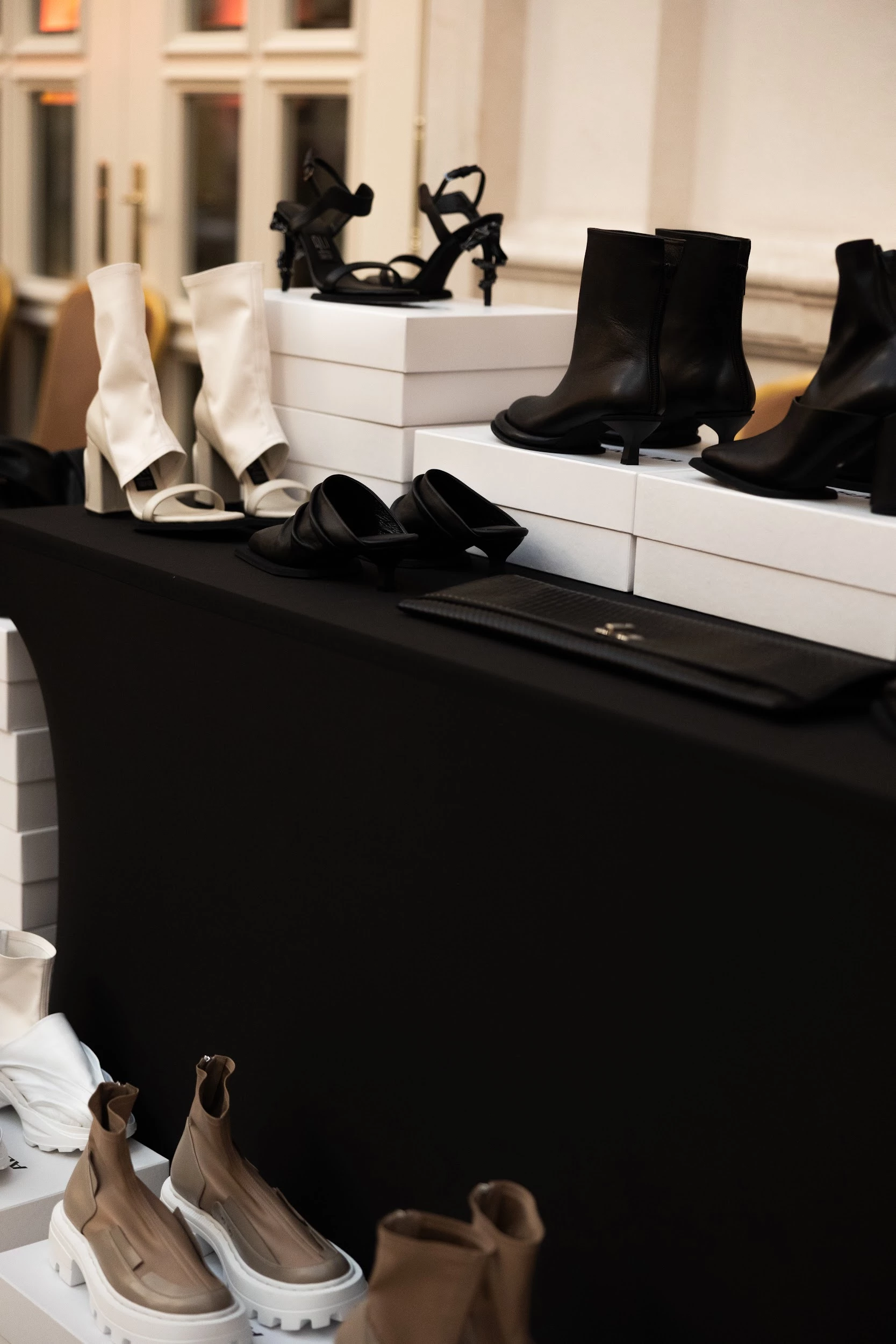 Fairmont Charity Market: Огляд успішного ярмарку українських виробників
6