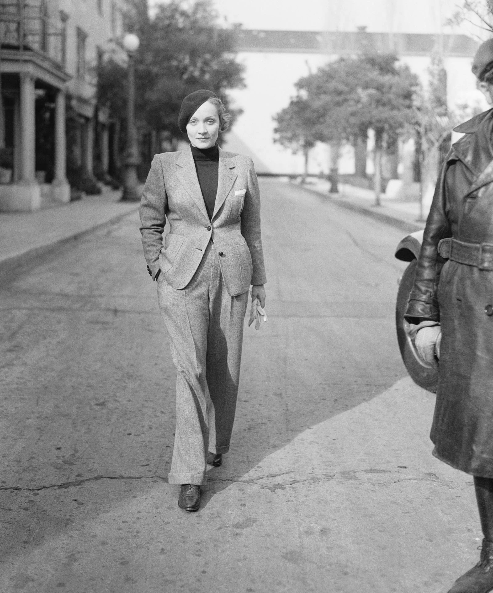 Paramount Pictures: оповідь про славетну кіностудію з Голлівуду.
2